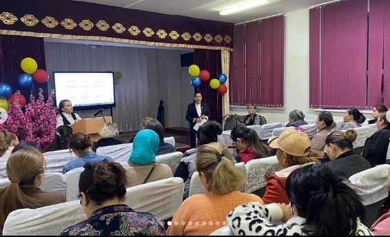 Ата-аналармен кездесу
